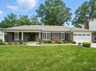 811 Bergquist Dr, Ballwin, MO