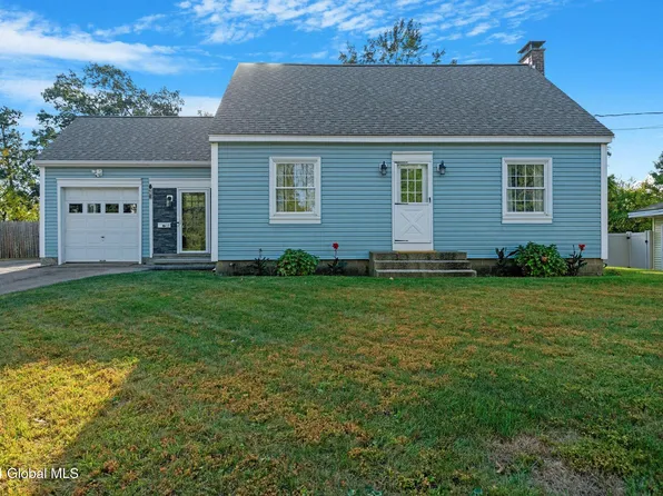 12 Bertha Terrace, Loudonville, NY 12211