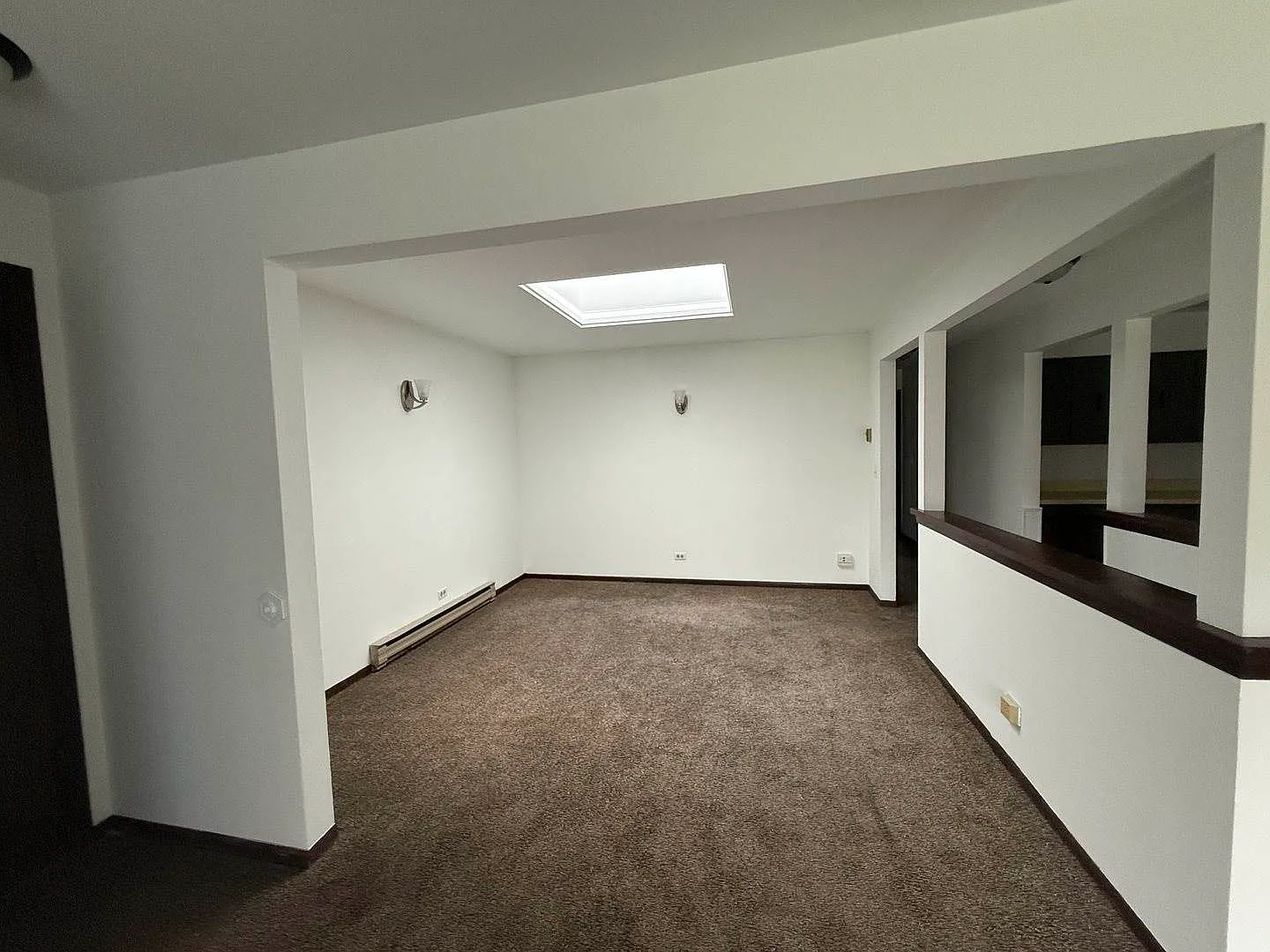 2 bed, 1000 sqft, $1,650 — Photo 3