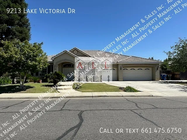 9213 Lake Victoria Dr photo 1