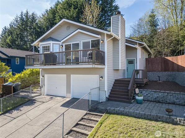 2234 W 12th Street, Port Angeles, WA 98363