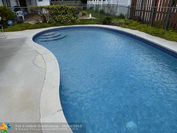 2nd image of 8321 NW 20th Ct