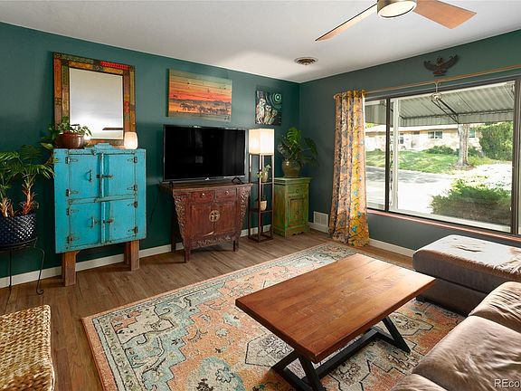 5th image of 2935 S Winona Court