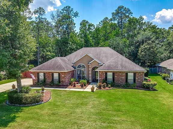2nd image of 2060 Hampshire Dr
