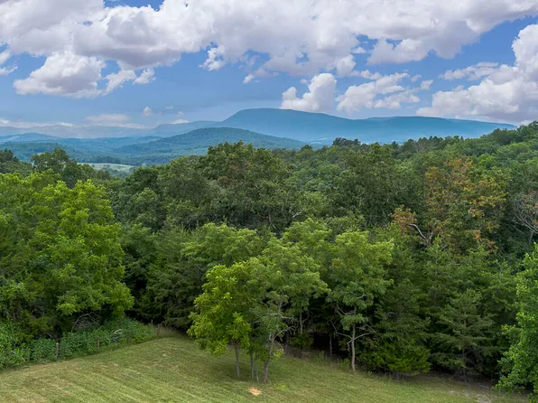 Smokey Row Rd, Lexington, VA 24450