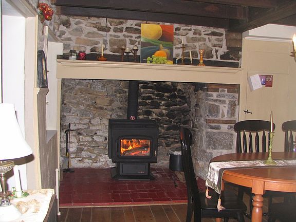 Walk in fireplace w stove