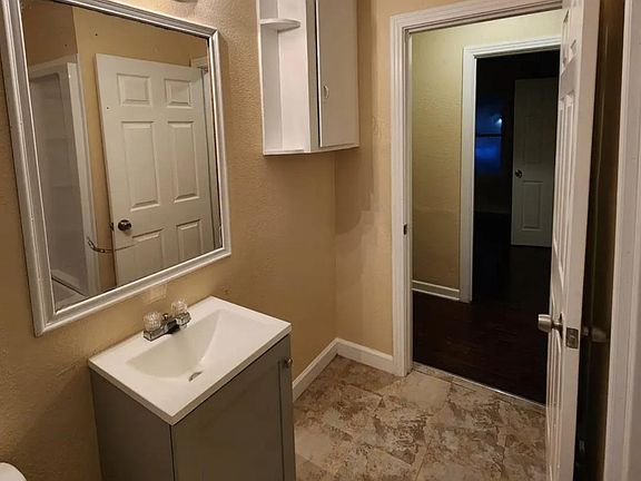 4th image of 4933 Cheryl Dr
