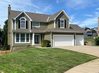 8523 NW Chalmers Ave, Kansas City, MO 64153