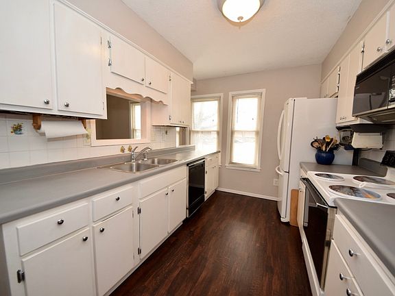 5th image of 8498 Bergen Dr
