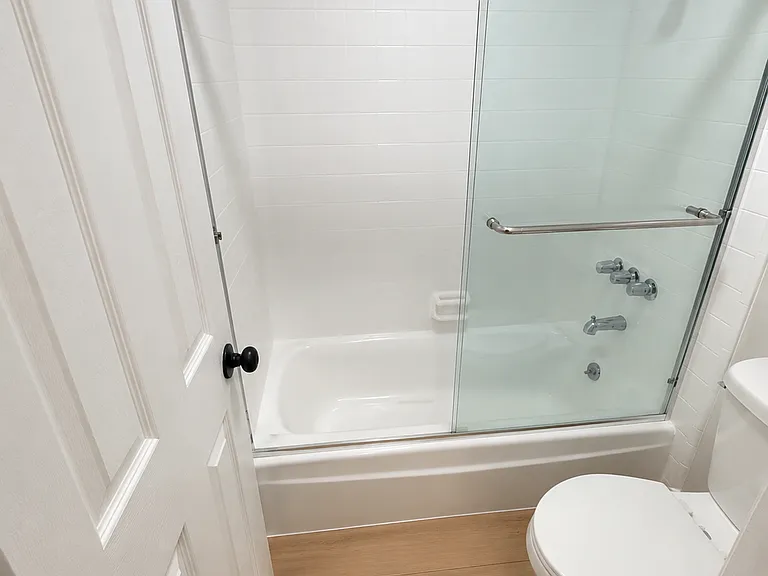 12520 Pacific Ave #4 — Photo 7