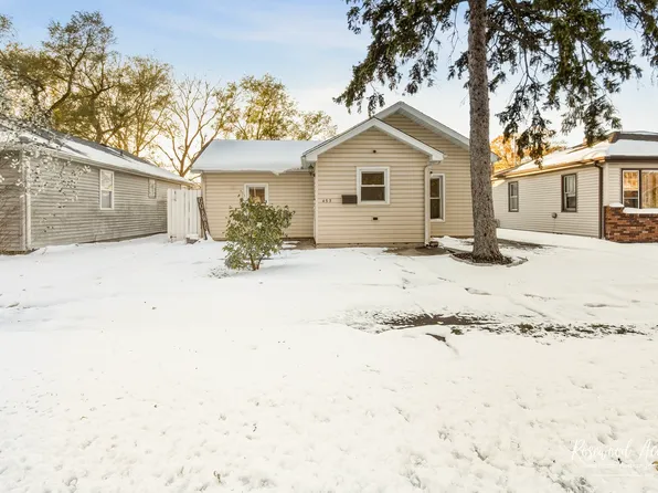 453 S Dearborn Ave, Bradley, IL 60915