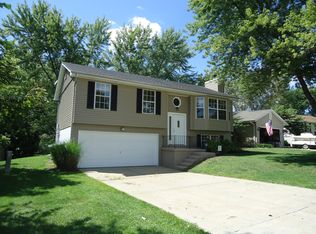7 Merribrook Ct, O'Fallon, MO 63368