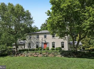 124 Ladderback Ln, Devon, PA 19333