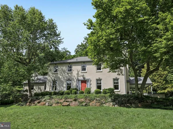 124 Ladderback Ln, Devon, PA 19333