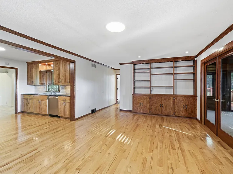 6208 Hillside Rd — Photo 15