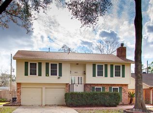 8803 Wind Side Dr, Houston, TX 77040