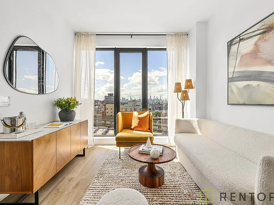60 Cedar St #8R
