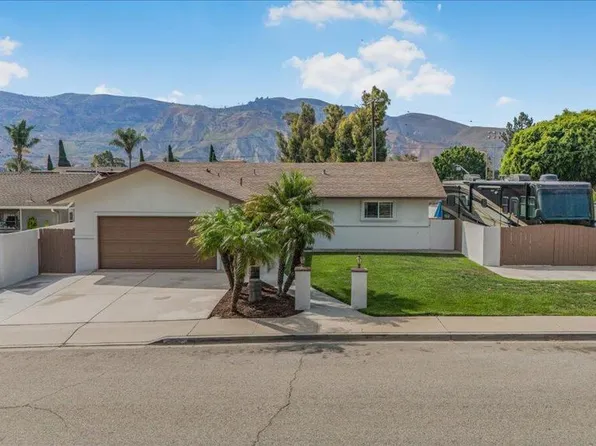 352 Moultrie Pl, Santa Paula, CA 93060