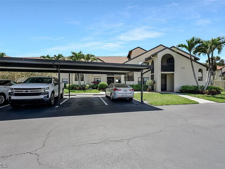 8445 Charter Club Cir #11 — Photo 25