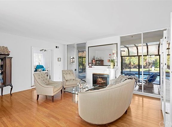 4th image of 14192 Laurinda Way