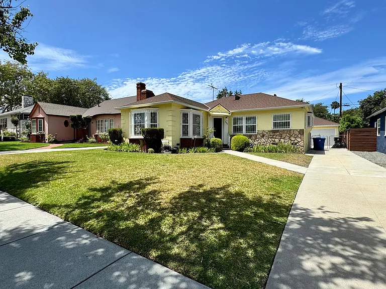 3513 S Sycamore Ave — Photo 1
