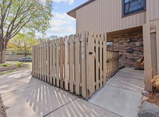 2409 Unity Ave N, Golden Valley, MN 55422