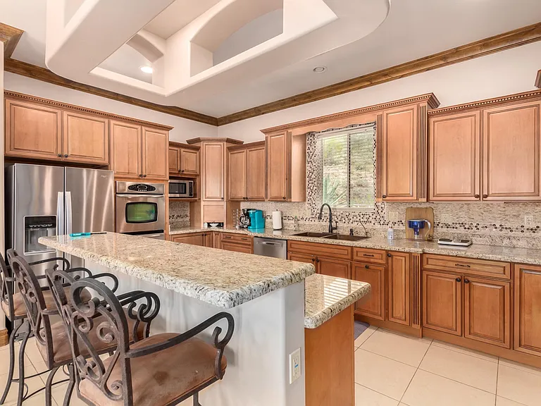 6770 E Skyline Dr — Photo 27