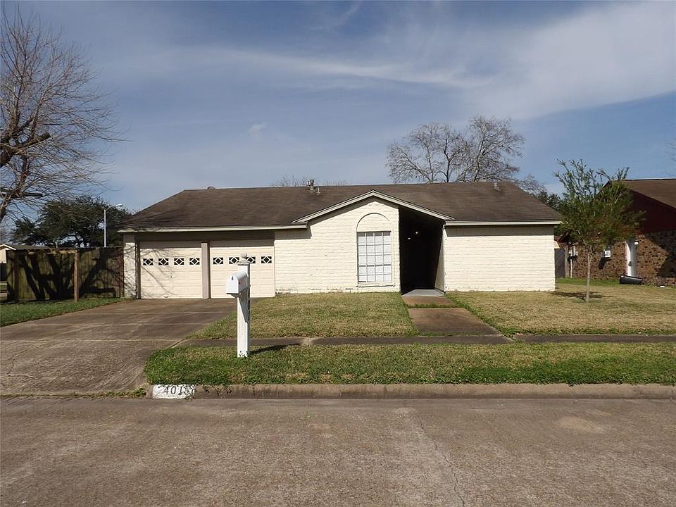 1st image of 401 Strey Ct