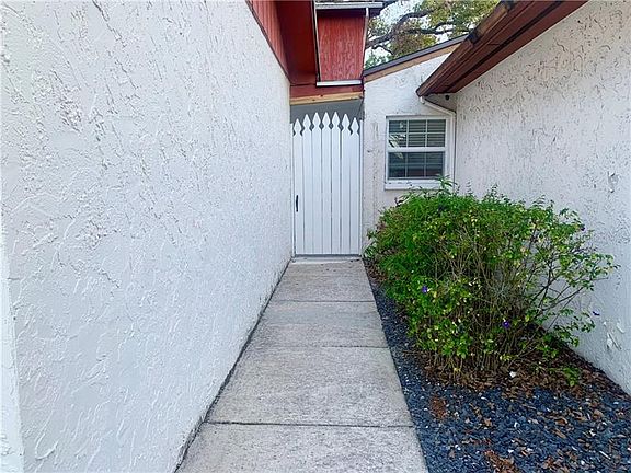 2nd image of 3018 W Cleveland St