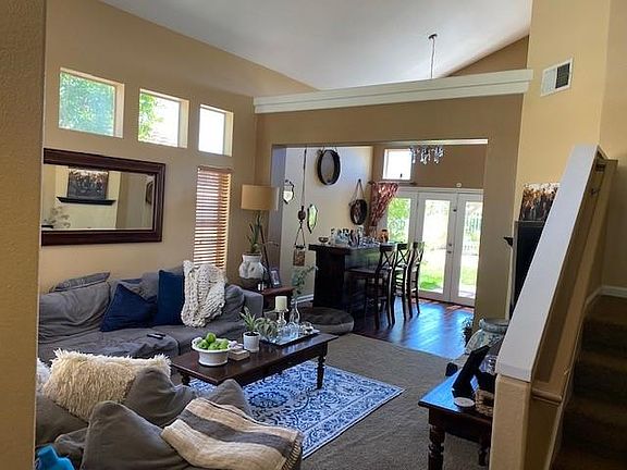 Family room. View from the front door.