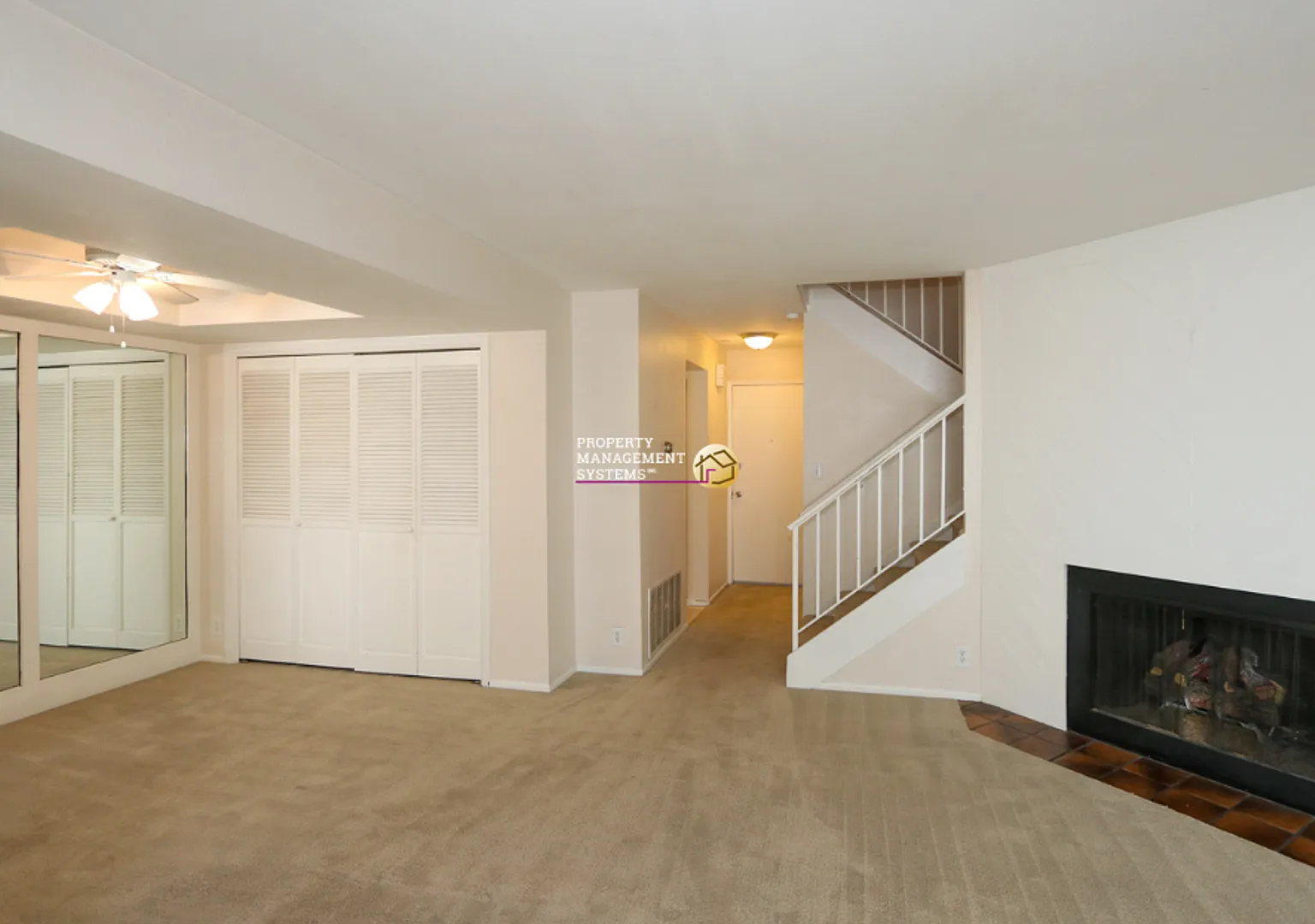 3 Bedroom Townhome in Millcreek — Photo 1