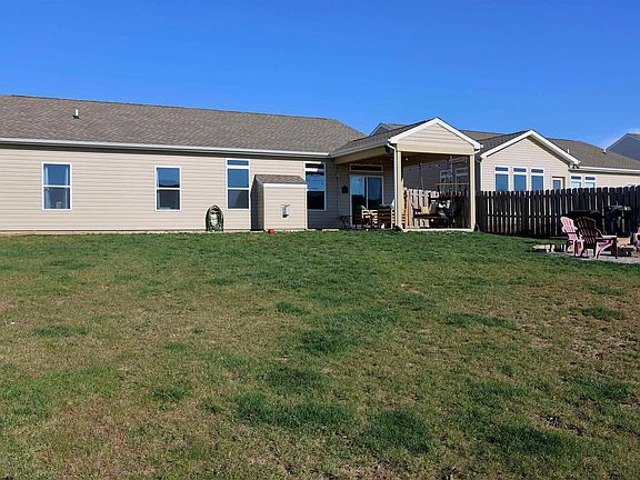 4th image of 6268 Silvercreek Dr
