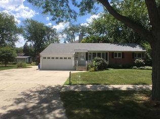 305 E Washington Blvd, Lombard, IL