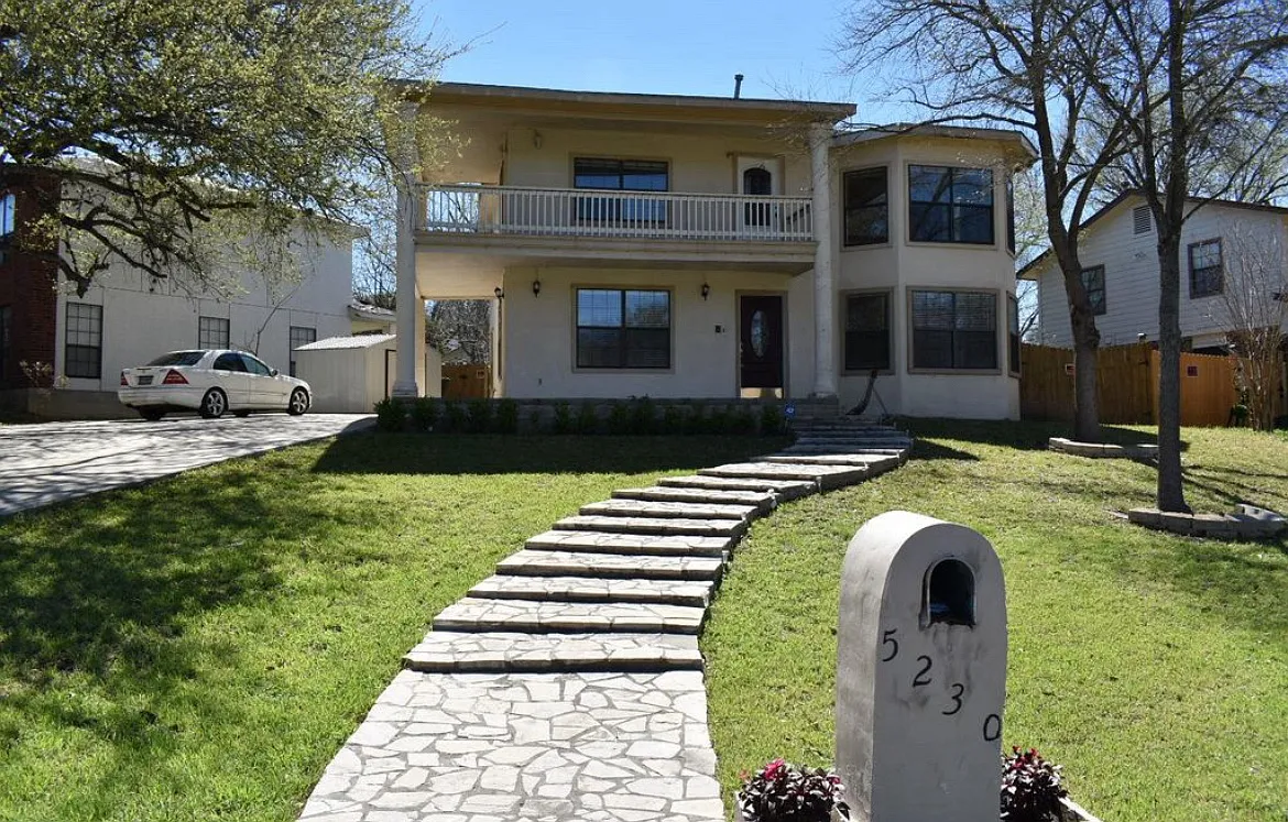 5230 Ebony Dr — Photo 1