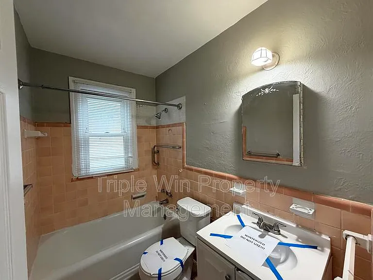 2527 Switzer Ave — Photo 21