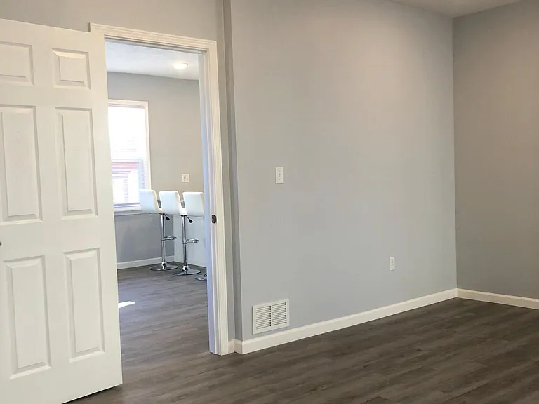 302 Oak St #3 — Photo 14