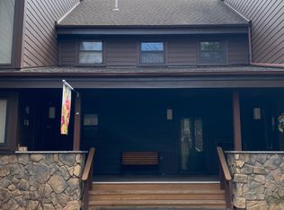 46 Sky View Cir #C, East Stroudsburg, PA 18302