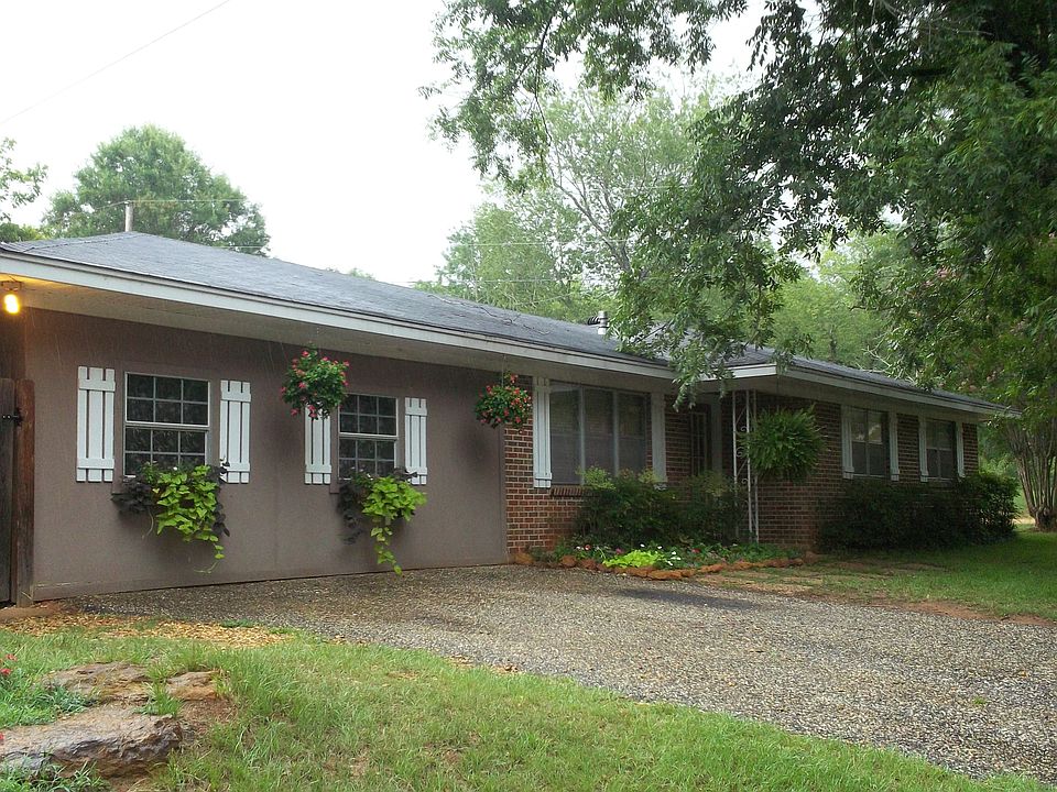 2nd image of 8764 Highway 146