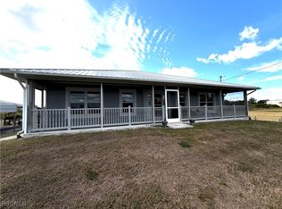 2800 Rustic Ln, North Fort Myers, FL 33917