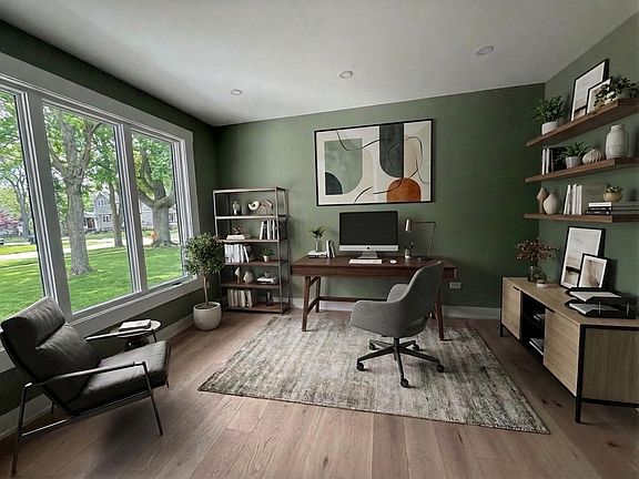 3rd image of 5535 Brookbank Rd