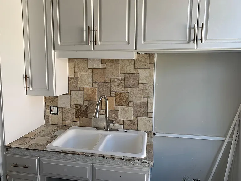 417 E Church St #A — Photo 5