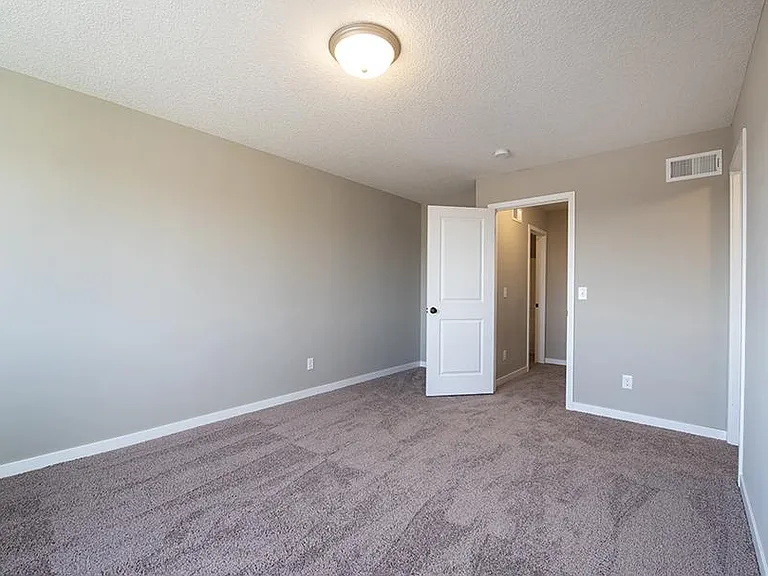 11339 16th St NE — Photo 14