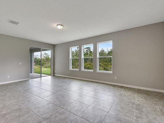 4th image of 3908 Prairie Reserve Blvd