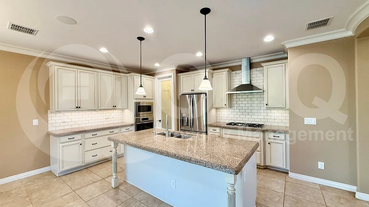 3 bed, 2.5 bath, 1845 sqft, $2,799 — Photo 4