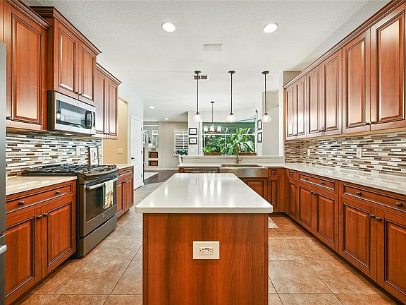 4th image of 27338 Briarglade Loop