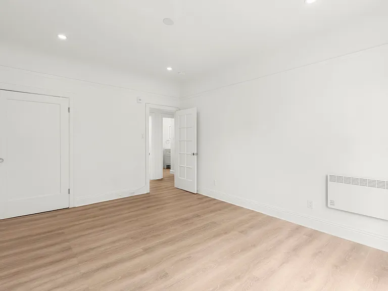 95 Cervantes Blvd #210 — Photo 18