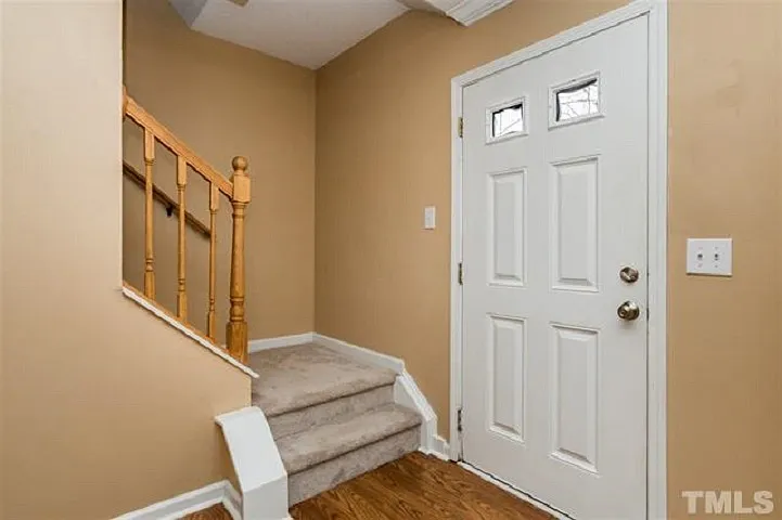 Building Photo - 207 Cabana Dr