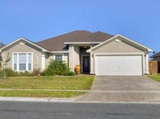 3606 Giants Dr, Corpus Christi, TX 78414