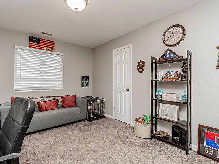 601 Seitz Ct — Photo 24