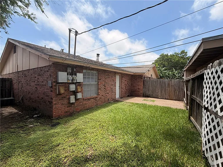 6510 Pharaoh Dr #B — Photo 13